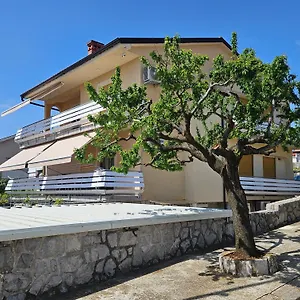  Apartment Pavlovic Kroatien